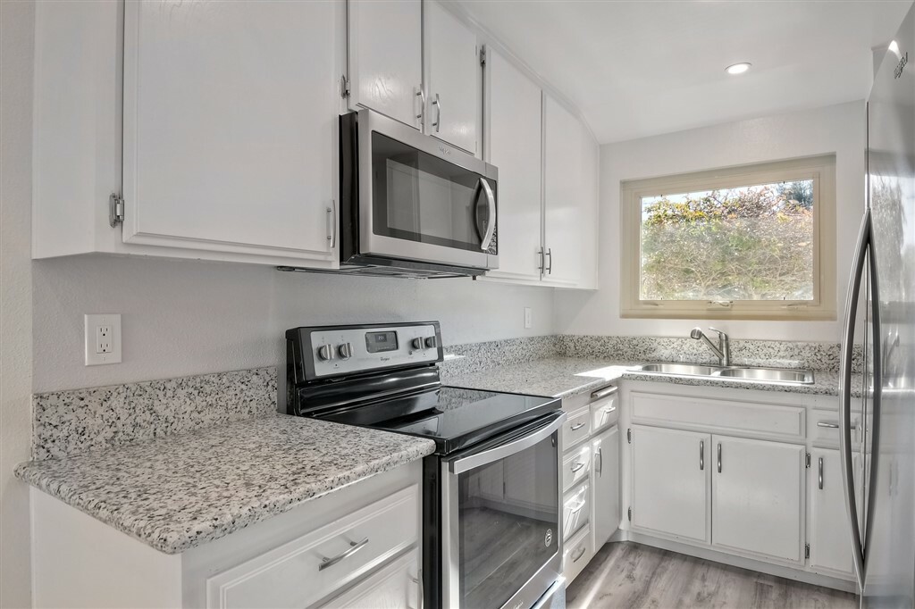 Property Photo: 1977 Ursina Place CA 92024