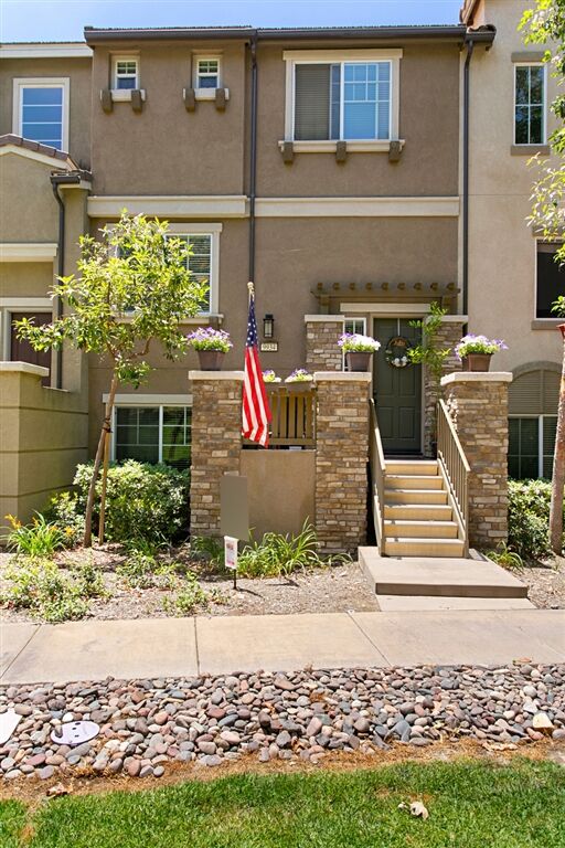 Property Photo: 9934 Leavesly Trl CA 92071