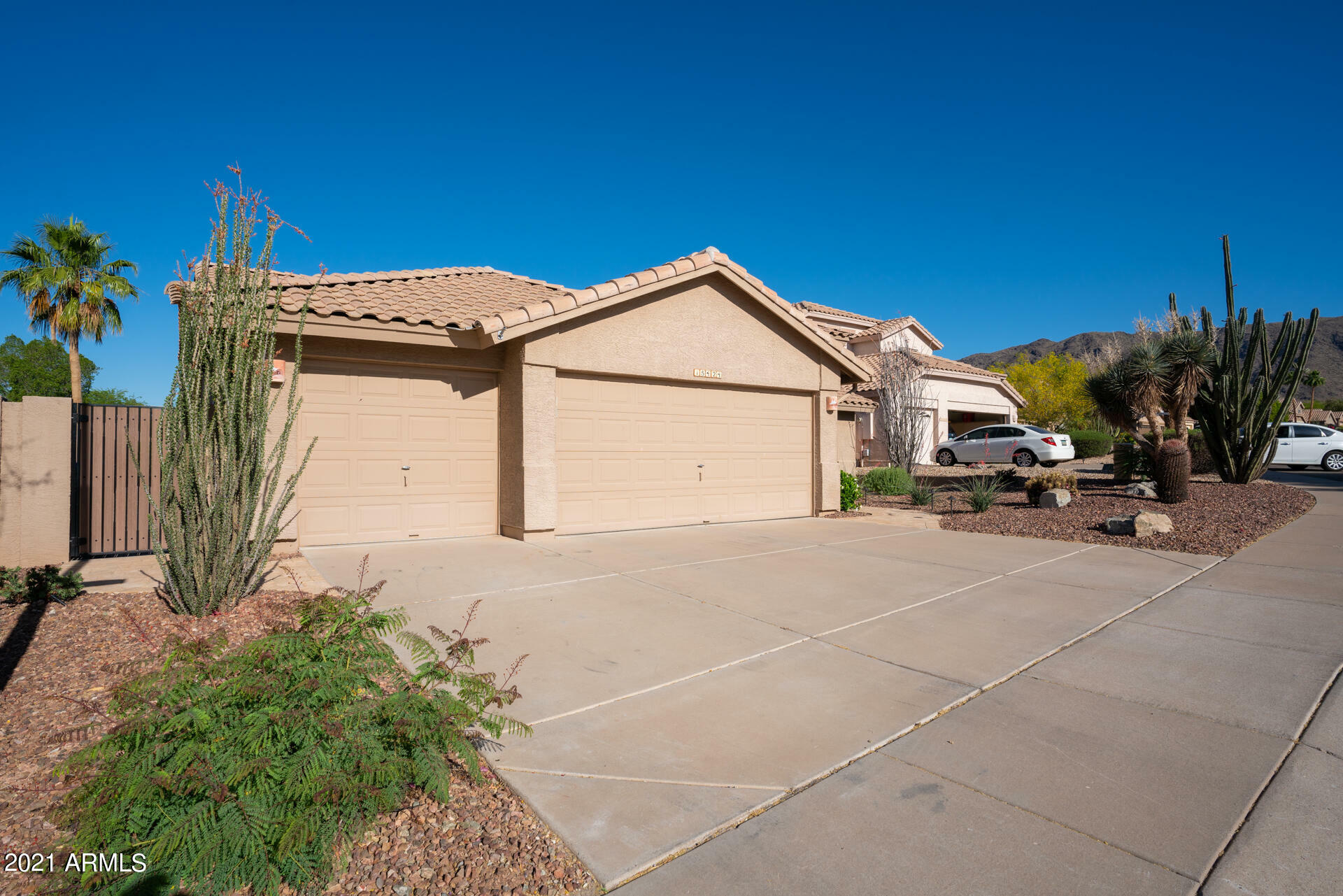 Property Photo:  15424 S 15th Avenue  AZ 85045 