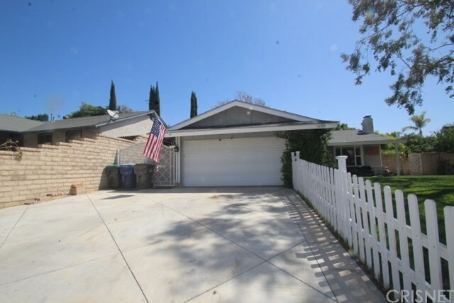 Property Photo:  30300 Jasmine Valley Drive  CA 91387 