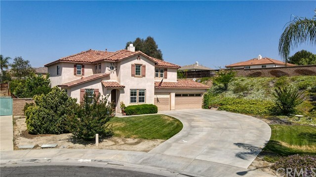 Property Photo: 13285 Los Alamitos Court CA 92555