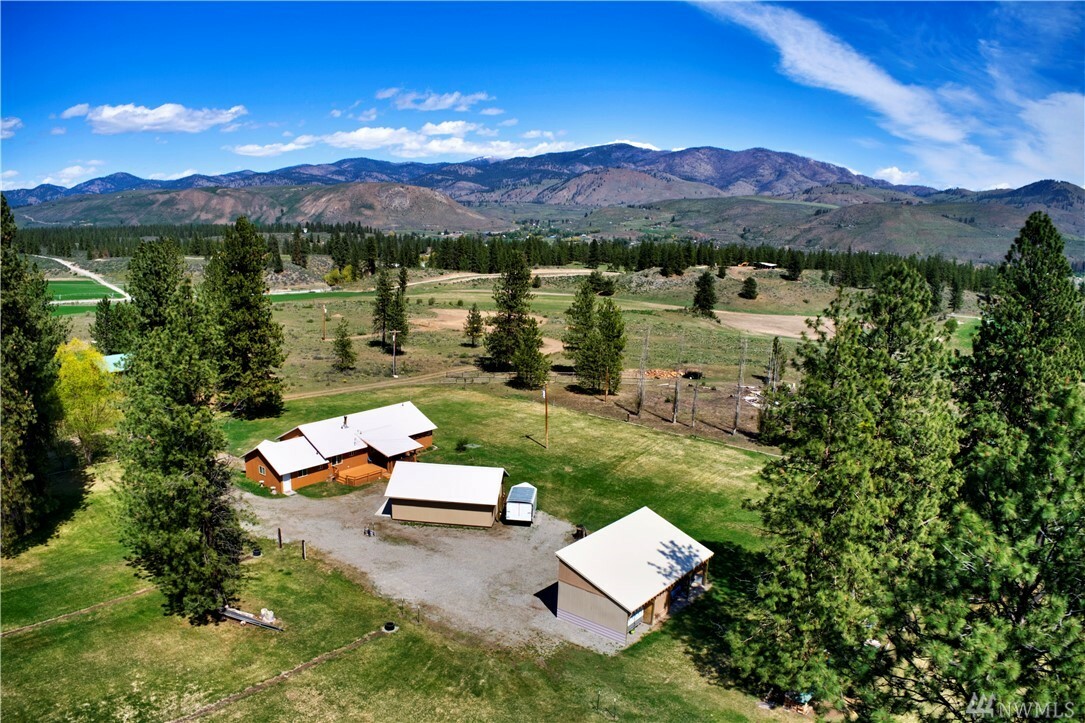 Property Photo:  6 Pineview Rd  WA 98862 