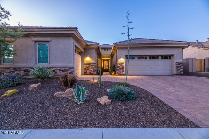 Property Photo: 5704 E Sleepy Ranch Road AZ 85331