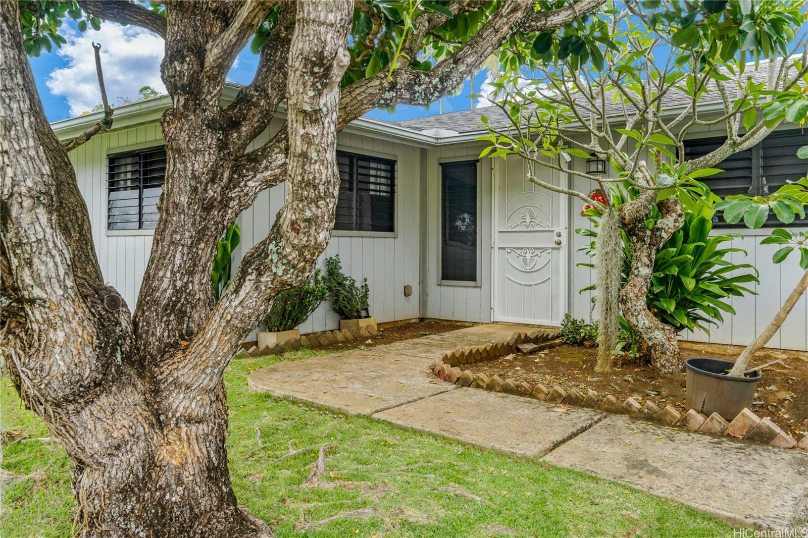 Property Photo:  45-743 Hilinai Street  HI 96744 