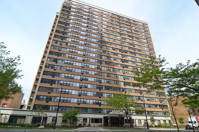 Property Photo: 6030 N Sheridan Road 2101 IL 60660