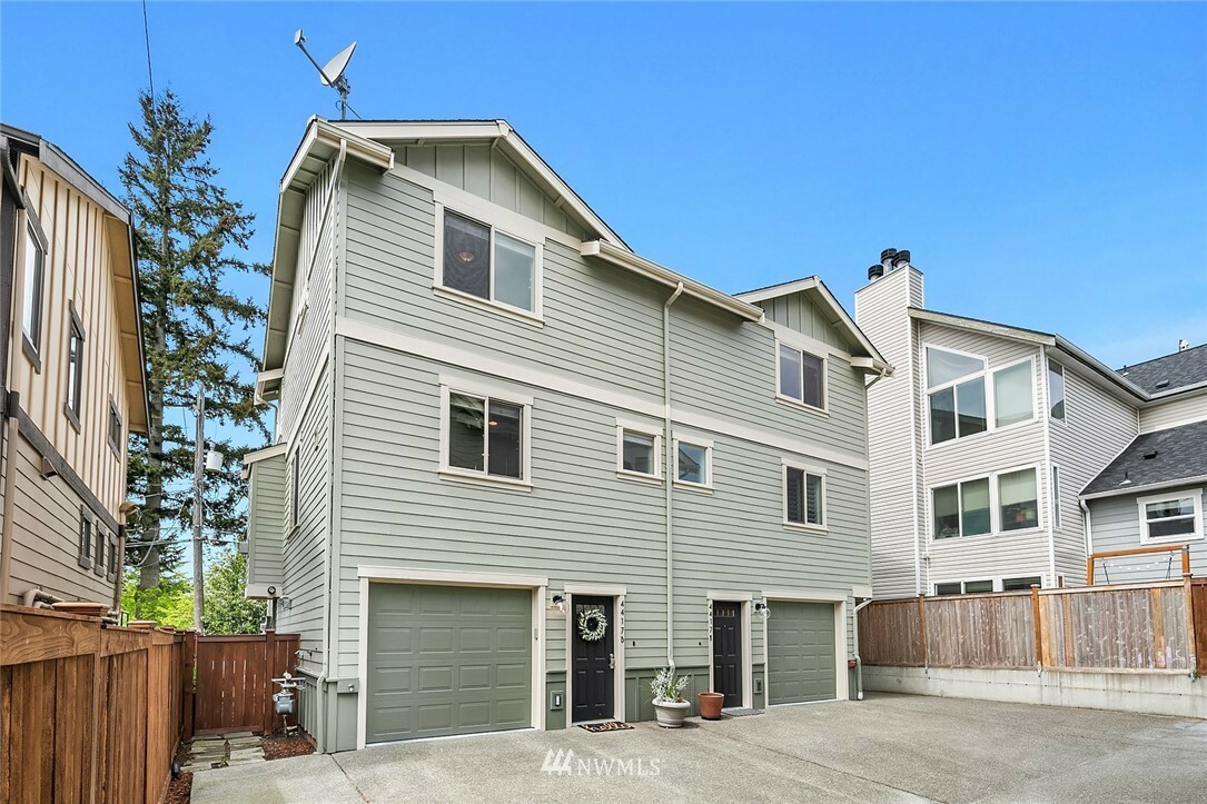 Property Photo:  4417 44th Avenue SW B  WA 98116 