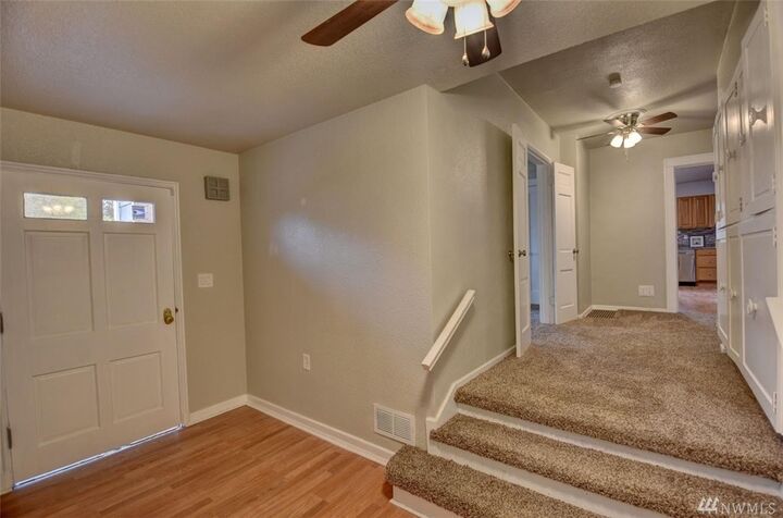 Property Photo: 1514 W 8th St WA 98520