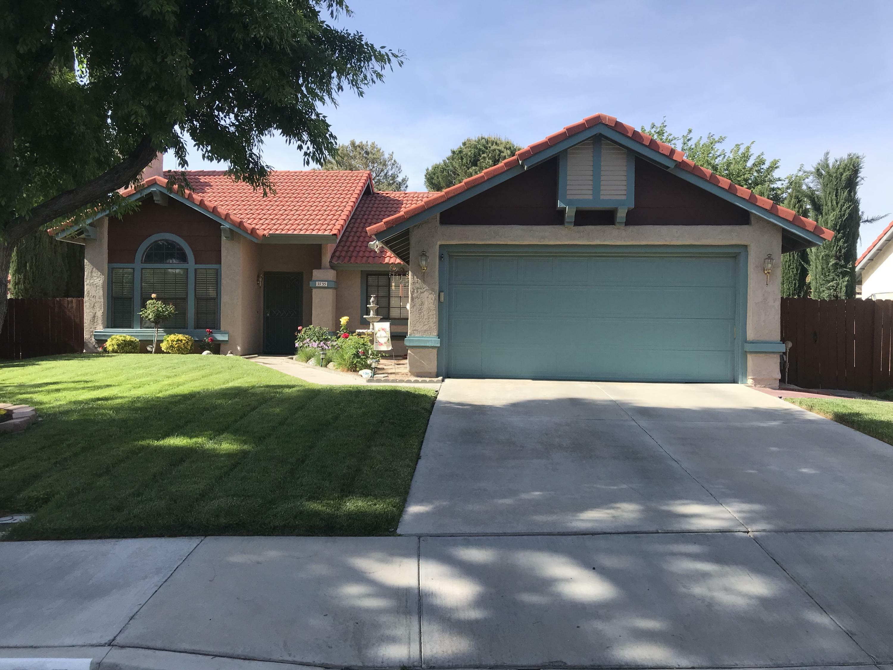 Property Photo:  2735 College Park Drive  CA 93536 