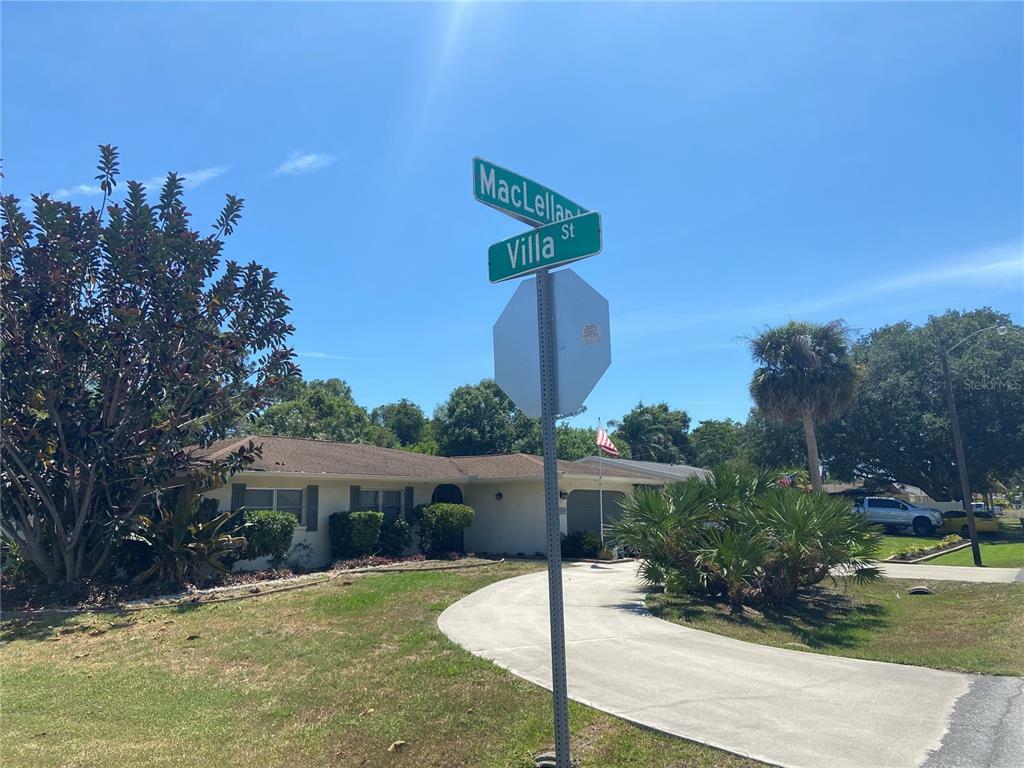 Property Photo:  23200 Maclellan Avenue  FL 33980 