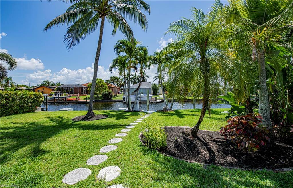 Property Photo: 4915 SW 2nd Avenue FL 33914