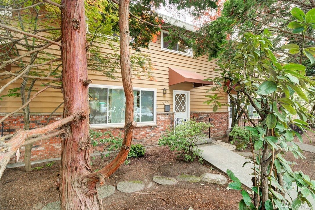 Property Photo:  13741 35th Ave NE  WA 98125 