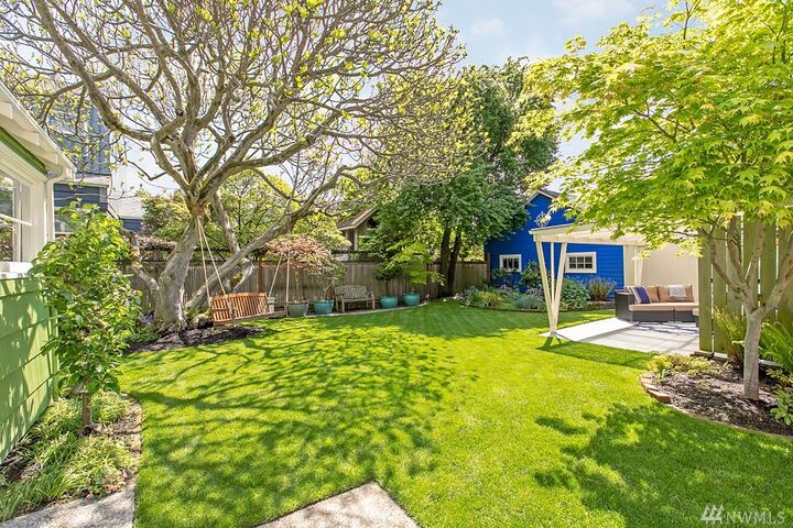 Property Photo:  317 NW 76th St  WA 98117 