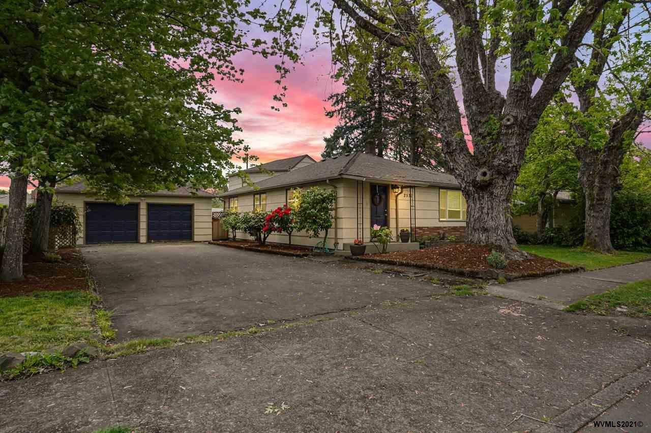 Property Photo: 2531 NW Coolidge Wy OR 97330