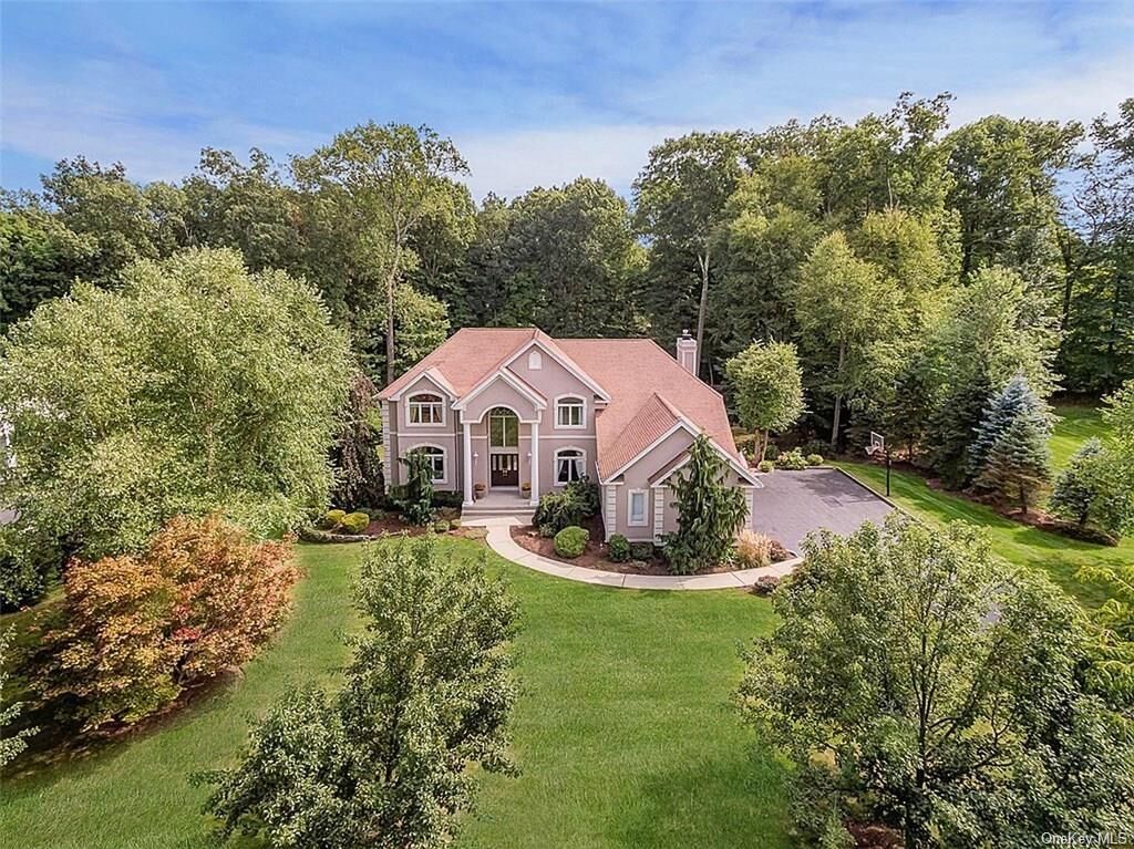 Property Photo: 6 Graniks Way NY 10901