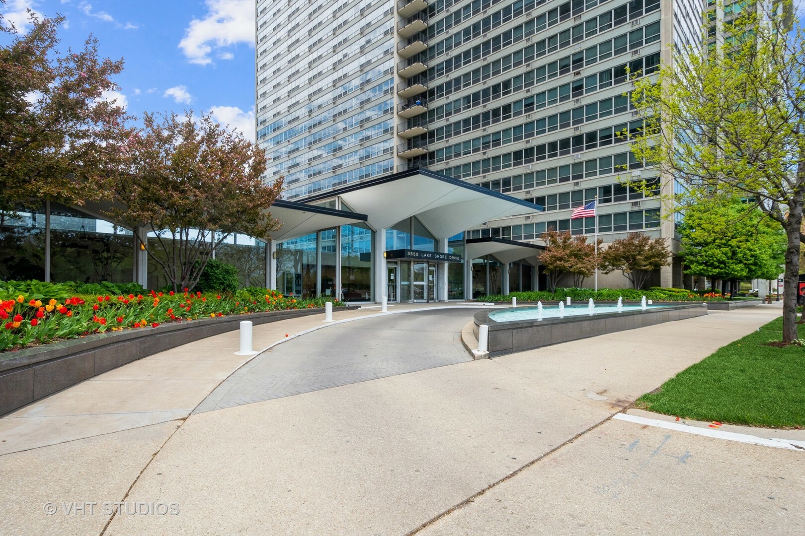 Property Photo:  3550 N Lake Shore Drive 2122  IL 60657 