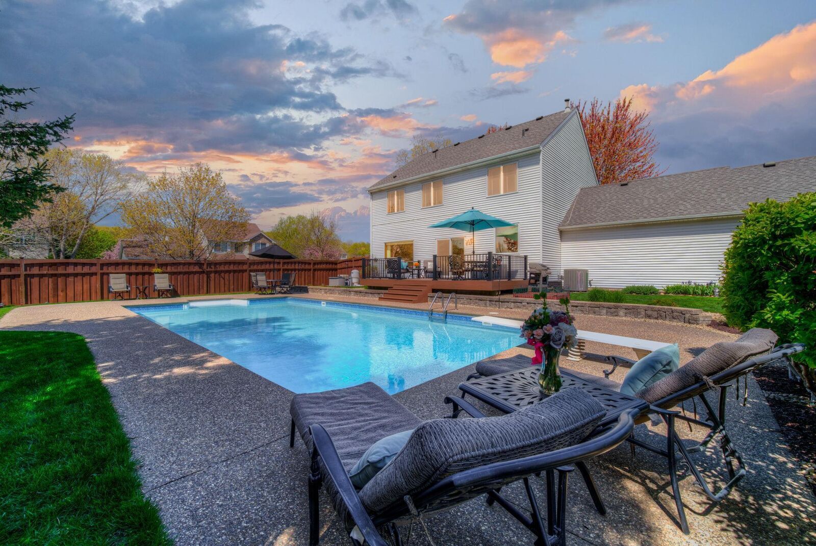 Property Photo:  1713 Spinaker Lane  MN 55125 