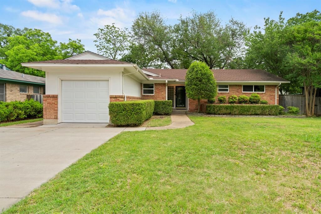 Property Photo:  3114 Old Orchard Road  TX 75041 