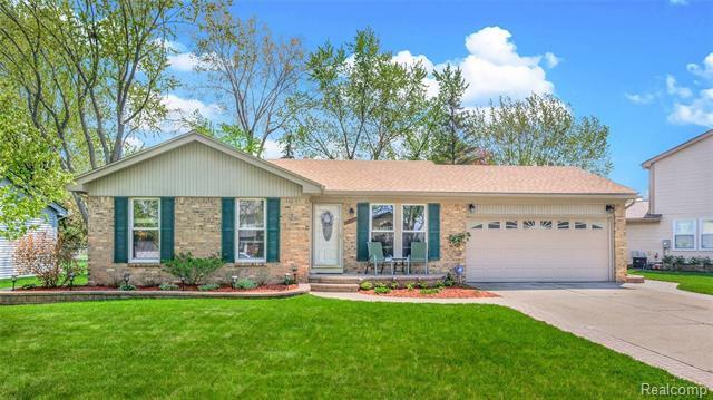 Property Photo:  41545 Ayrshire Drive  MI 48188 