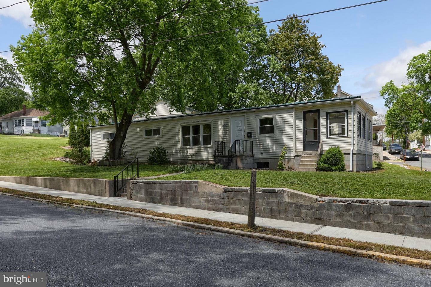 Property Photo: 32 W Pottsville Street PA 17963