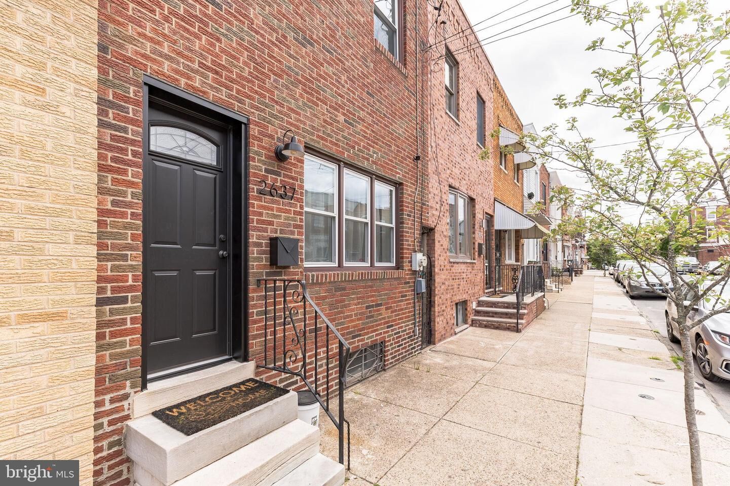 Property Photo: 2637 E Ann Street PA 19134