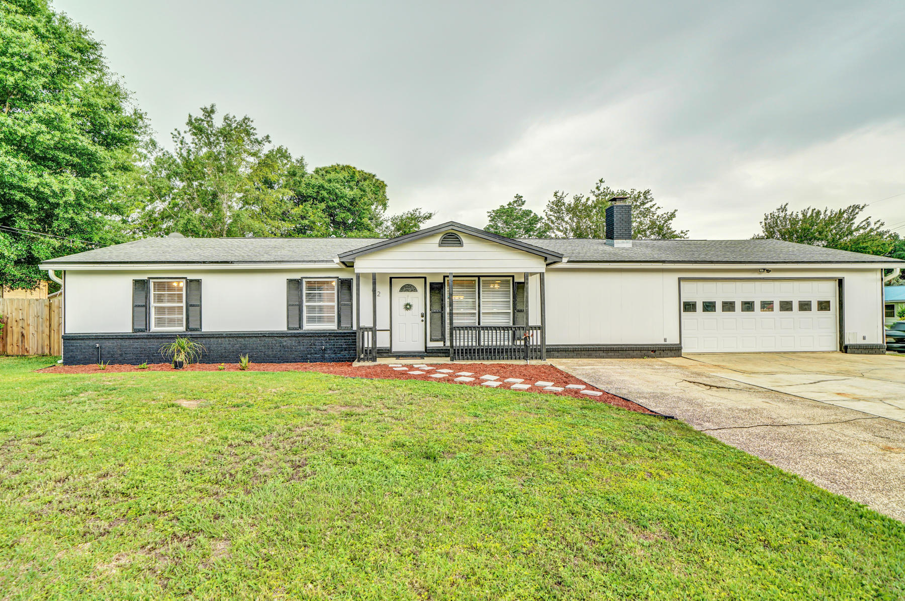 Property Photo: 62 Martisa Road FL 32548