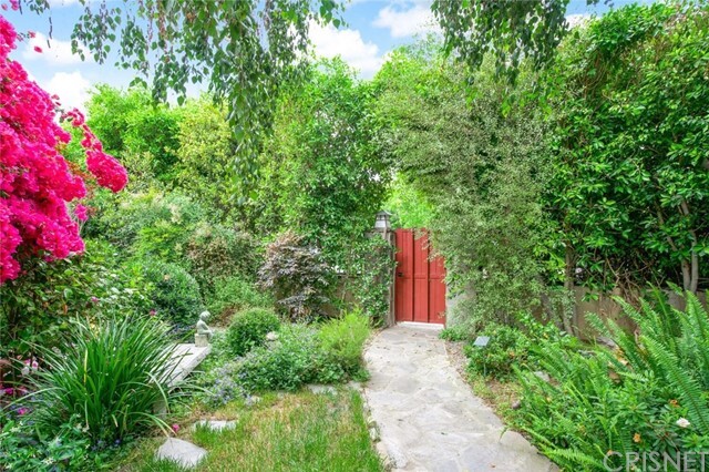 Property Photo: 5107 Colfax Avenue CA 91601