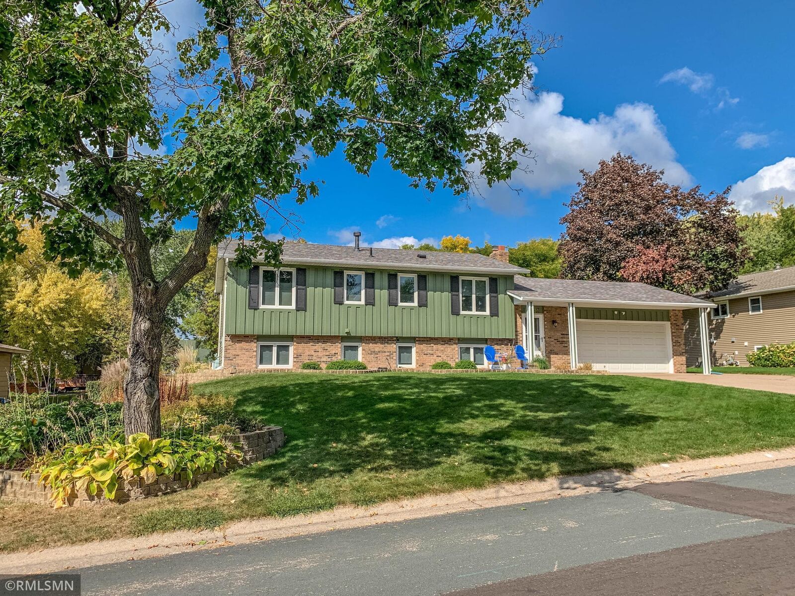 Property Photo: 2820 Icerose Lane MN 55082