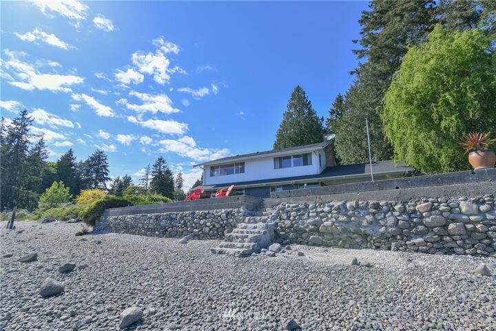 Property Photo: 16368 Tuk Wil La Road NE WA 98370