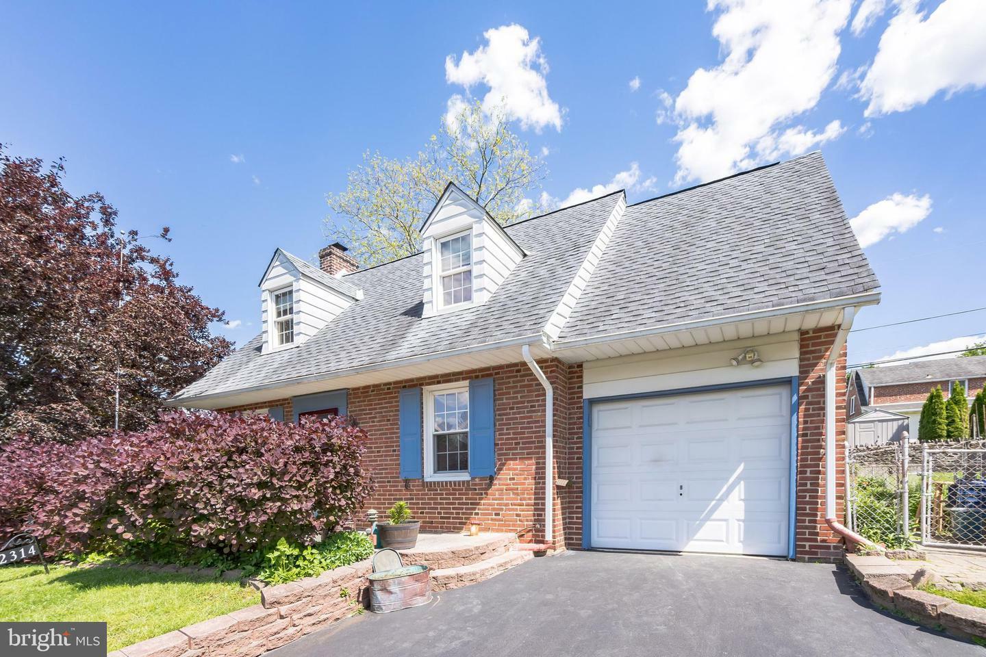 Property Photo:  2314 N Gilinger Road  PA 19444 