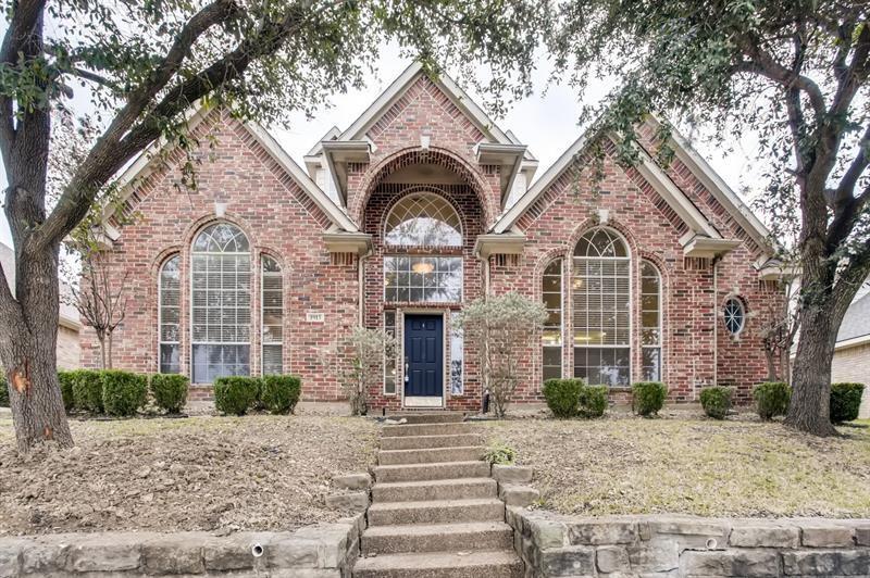 Property Photo: 1915 Clubview Drive TX 75087