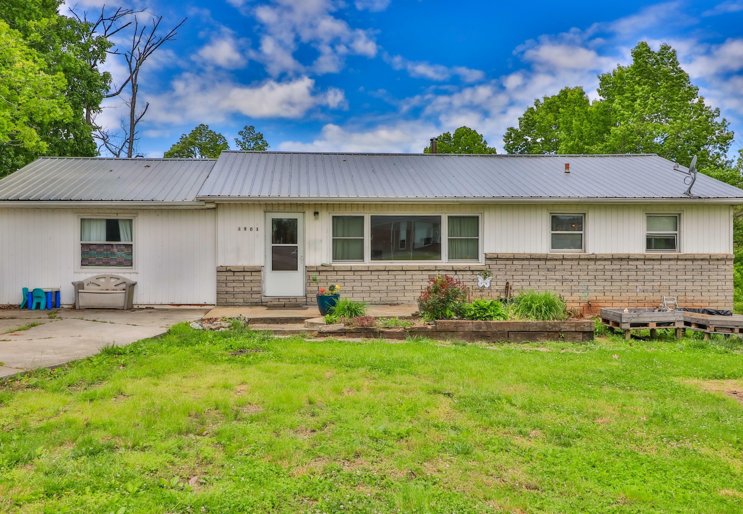 Property Photo:  4901 Prospect Rd  TN 37920 