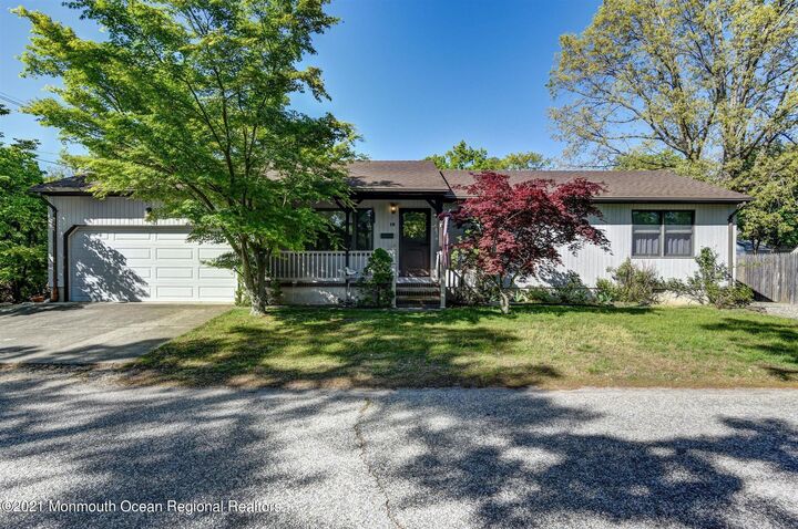 18 Maple Street  Beachwood NJ 08722 photo