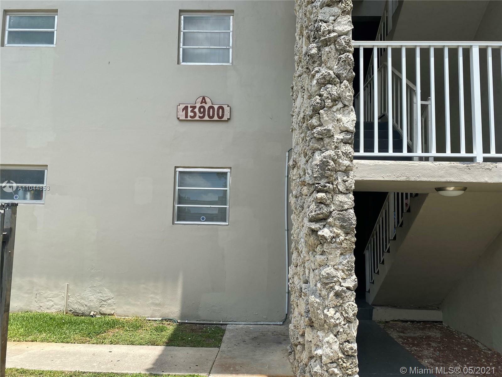 Property Photo: 13900 Lake Placid Ct A39 FL 33014