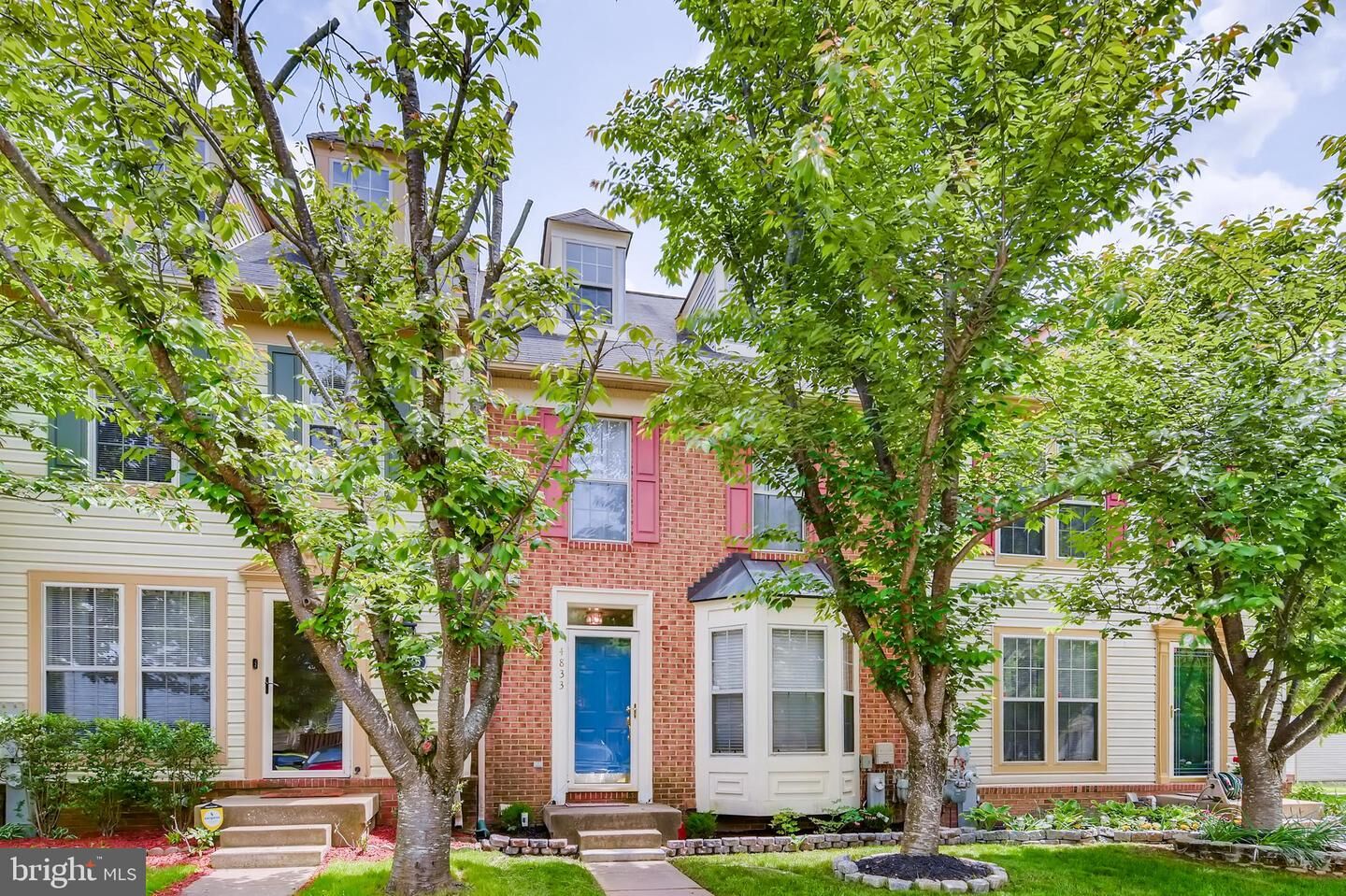 Property Photo: 4833 Wainwright Circle MD 21117