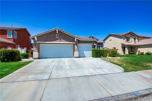 Property Photo:  13830 Finch Way  CA 92394 