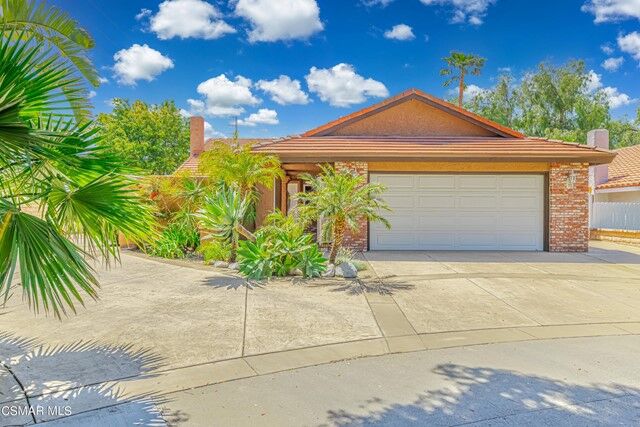 Property Photo:  1411 Willowbrook Lane  CA 93065 
