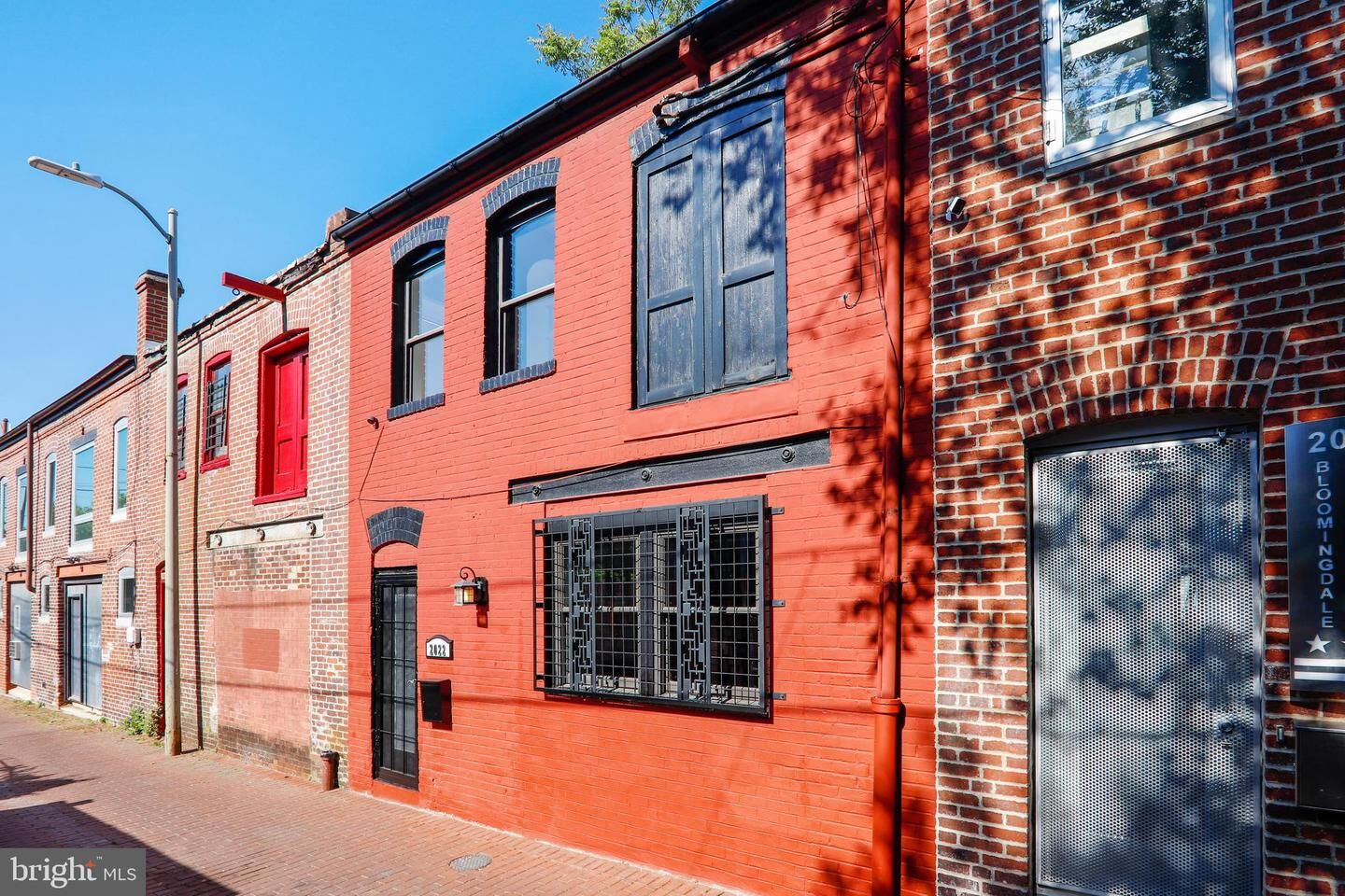 Property Photo: 2022 Bloomingdale Court NW DC 20001