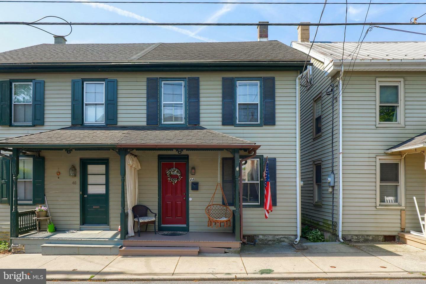 Property Photo:  44 Front Street  PA 17543 