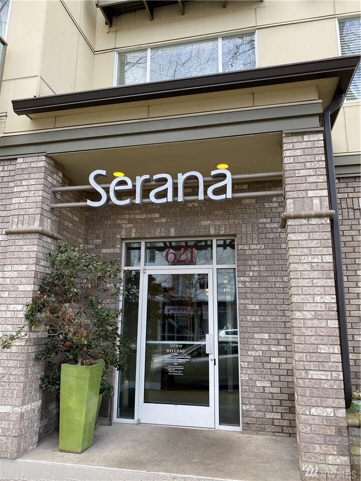 621 5th Ave N 405  Seattle WA 98109 photo