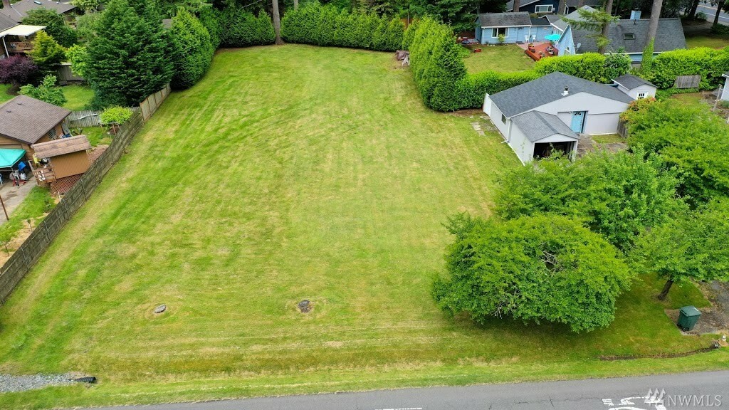 Property Photo:  Xxx 44th Ave NE  WA 98155 