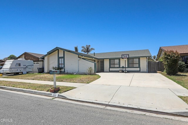 Property Photo:  1015 Jurymast Drive  CA 93030 