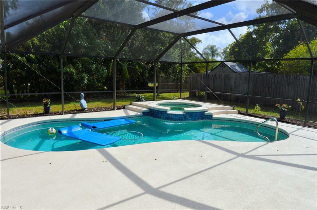 Property Photo: 636 Astarias Circle FL 33919