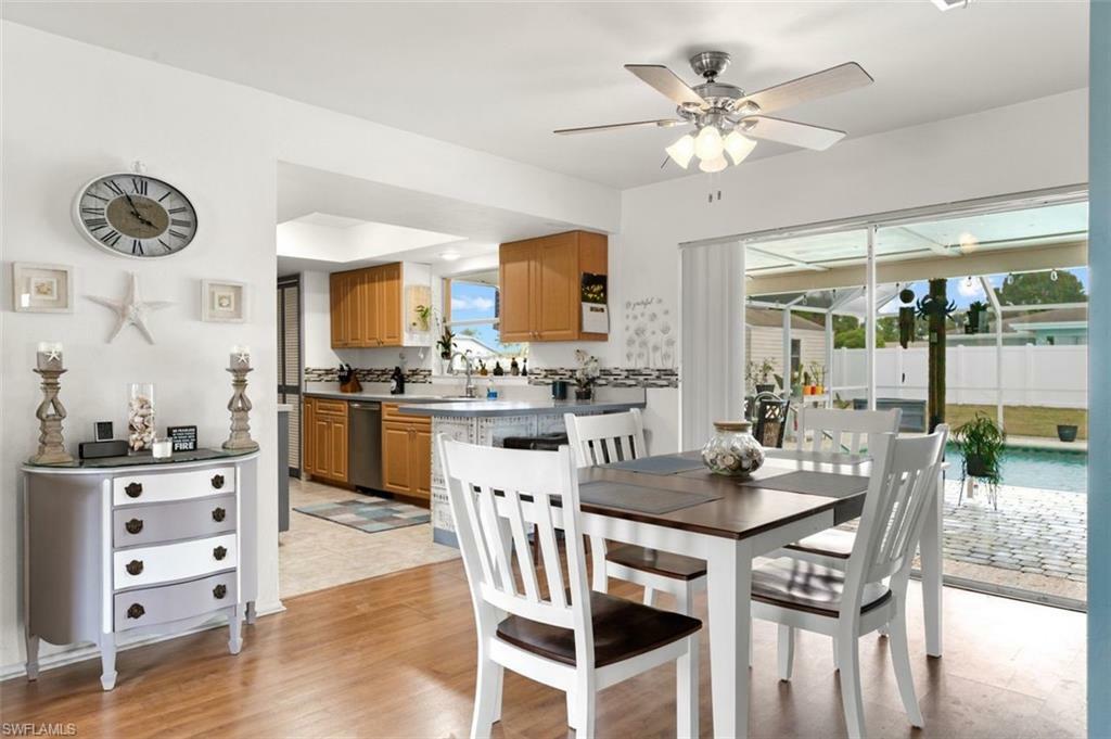 Property Photo: 924 SE 29th Street FL 33904
