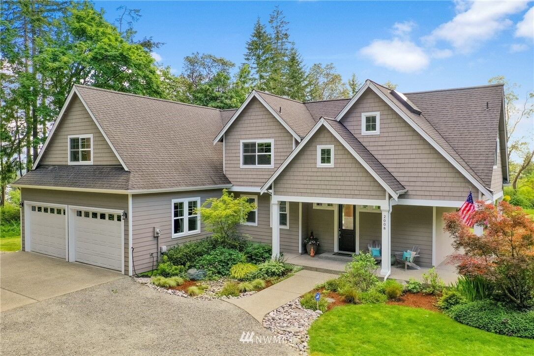 Property Photo: 2008 56th Avenue NW WA 98335