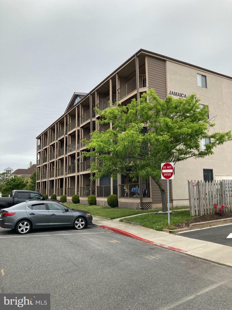 Property Photo: 204 33rd Street 30401 MD 21842