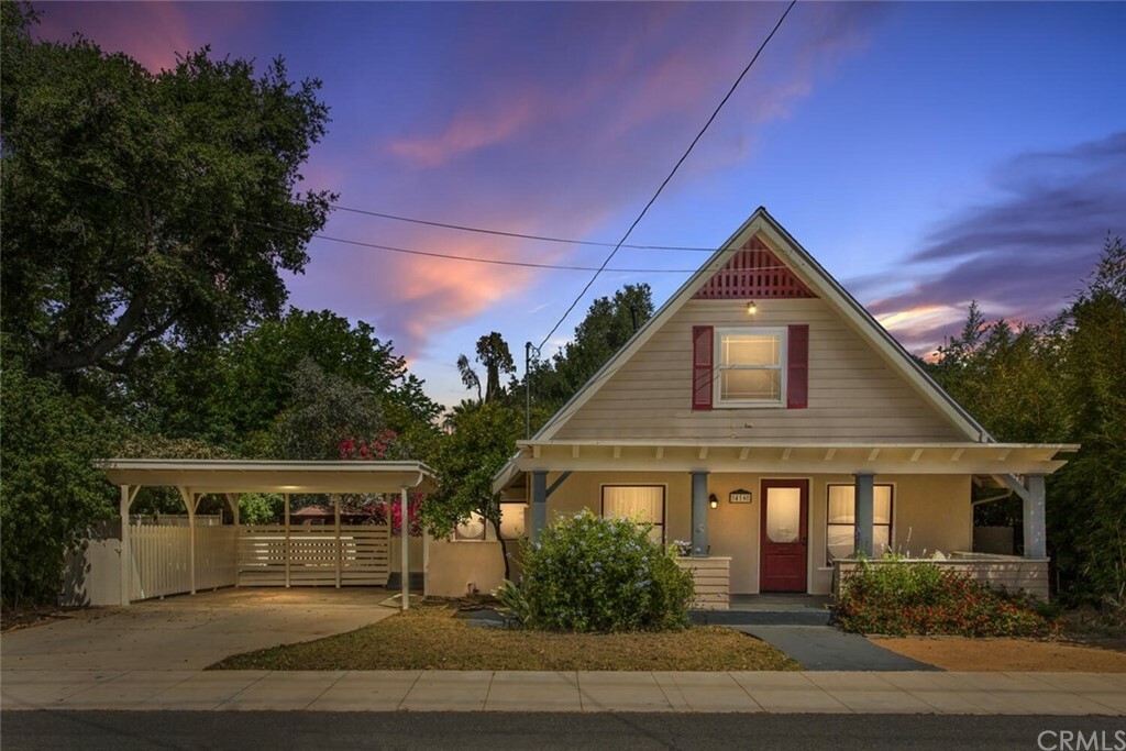 Property Photo:  416 W Clark Street  CA 92373 