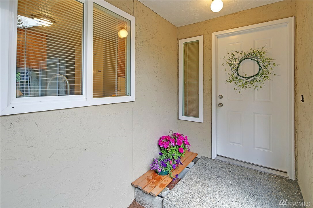 Property Photo:  7740 196th St SW 19  WA 98026 