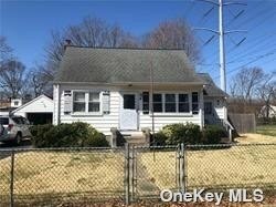 84 Avenue A  Holbrook NY 11741 photo