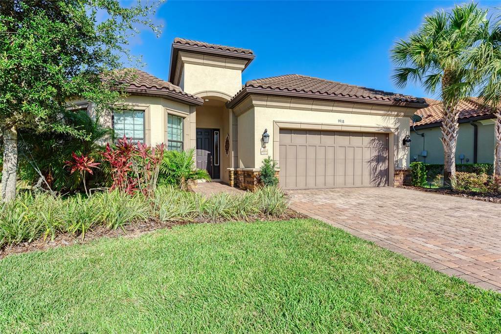 Property Photo:  9918 Craftsman Park Way  FL 34221 