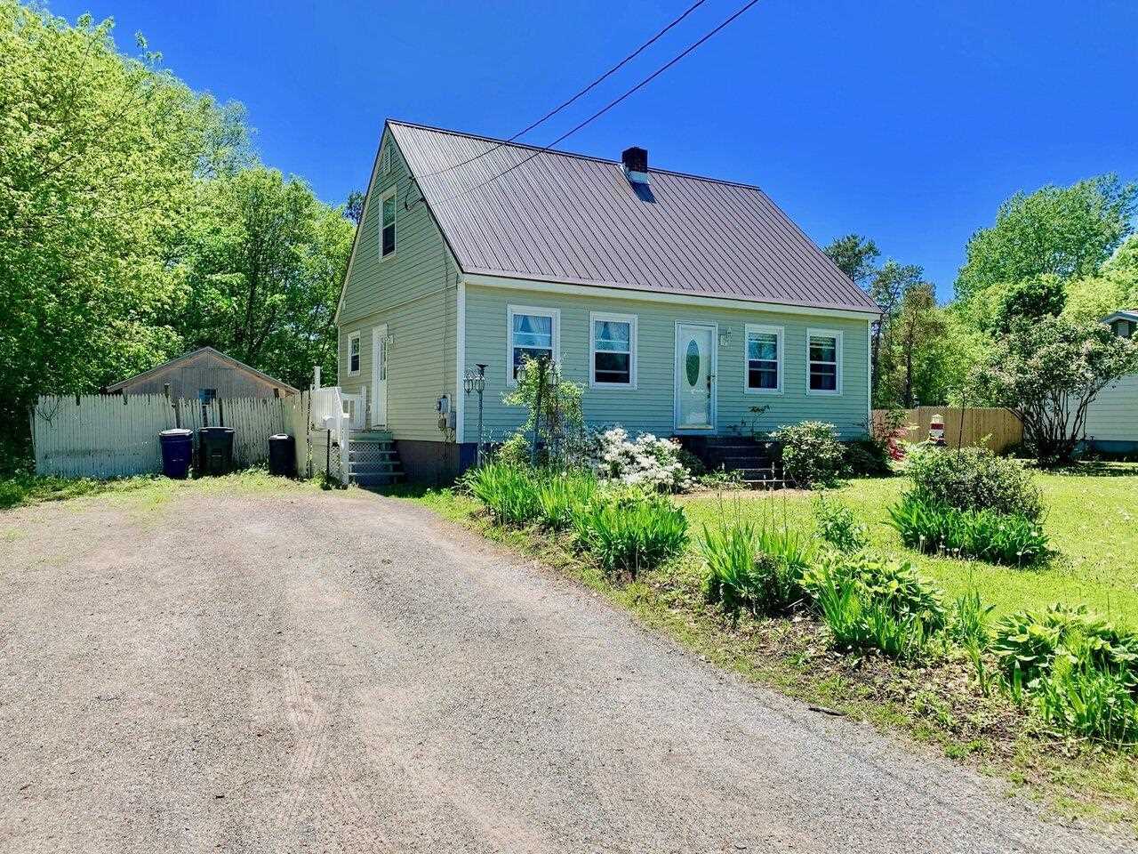 Property Photo:  90 Lower Welden Street  VT 05478 